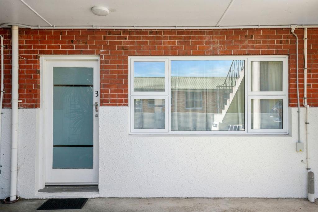 Central Stay - Taupo Flat المظهر الخارجي الصورة